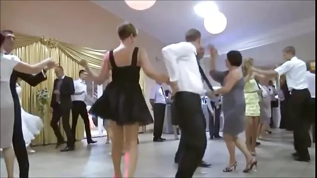 XXX אין רישום  פילגש הדוקה עושה ליקוק כוס ואיים על עבד מין עם סרטי פורנו להורדה חינם שוט
