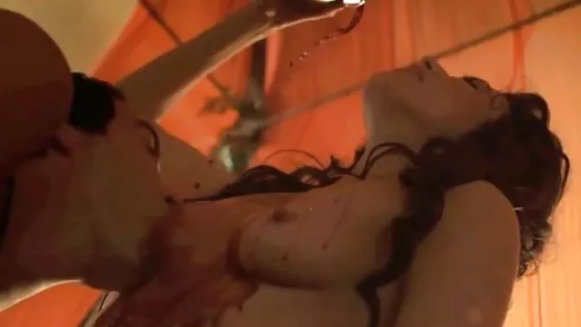 XXX אין רישום  מזיין את הברונטית בהקפאה. סרטים ארוטים לצפיה ישירה