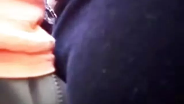 XXX אין רישום  עבד סרט אירוטי באורך מלא הפך לאישה והתחיל לשרת את הפילגש שלו.