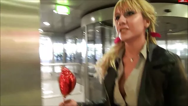 XXX אין רישום  Lesbushki מין סרטים חינם אחד את השני לעשות קוני.
