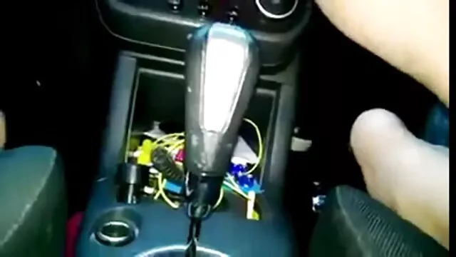 XXX אין רישום  בלונדינית רזה שעושה סרט כחול חינם סקס בליהוק.