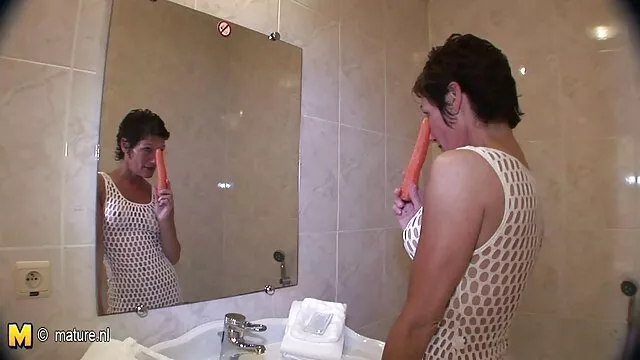 XXX אין רישום  התאספו סביב הבית כדי לזיין את סרטי סקס חינם אלים הרביעי.