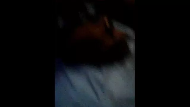 XXX אין רישום  Pizdoliz מטוגן סרטים פונוגרפים בחינם בלונדינית בתחת עם קונדום