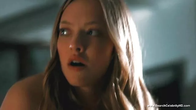 XXX אין רישום  הבנות סרטים כחולים באורך מלא חינם מנסות להכניס את הכפיל הרוסי למסיבה.