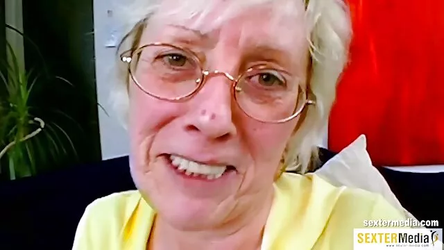 XXX אין רישום  מארי רוק בולעת שפיך סרטי עיסוי גייז קוליאן.