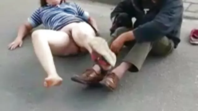 XXX אין רישום  נשים צרפתיות מזדיינות בשני גייז סרטים חינם חורים.