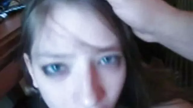 XXX אין רישום  שחרחורת מטוגנת בגרביונים. סרט החלפת זוגות